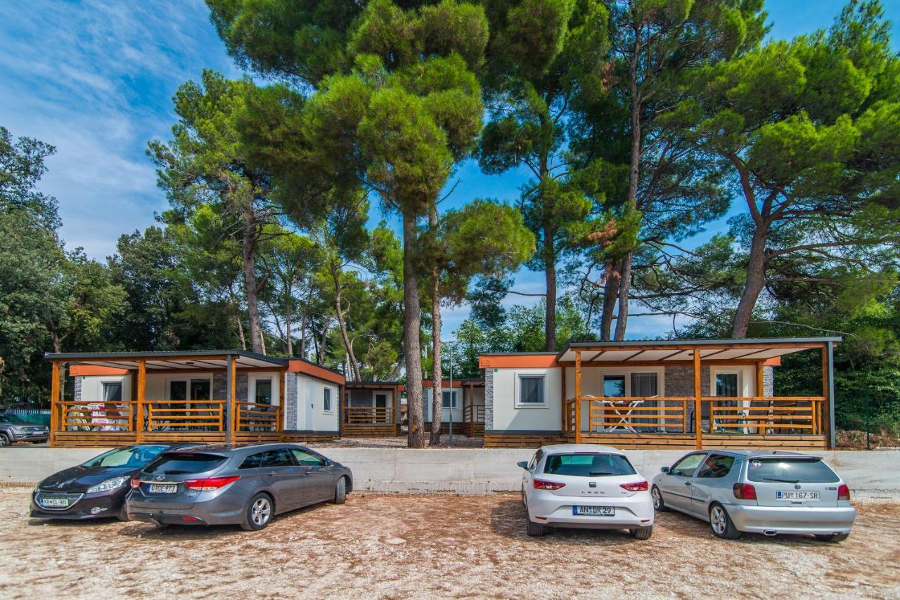 Centinera Deluxe Mobile Homes Banjole Kültér fotó